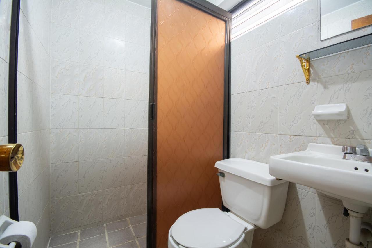 Oyo Hotel El Arabe, Xalapa Extérieur photo